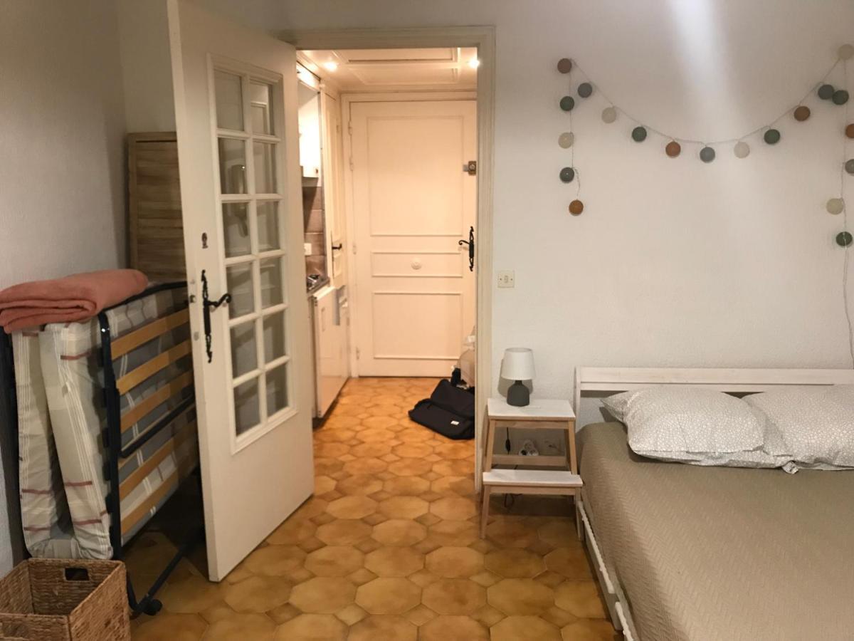 Studio In The Center Of 费拉角圣让 外观 照片