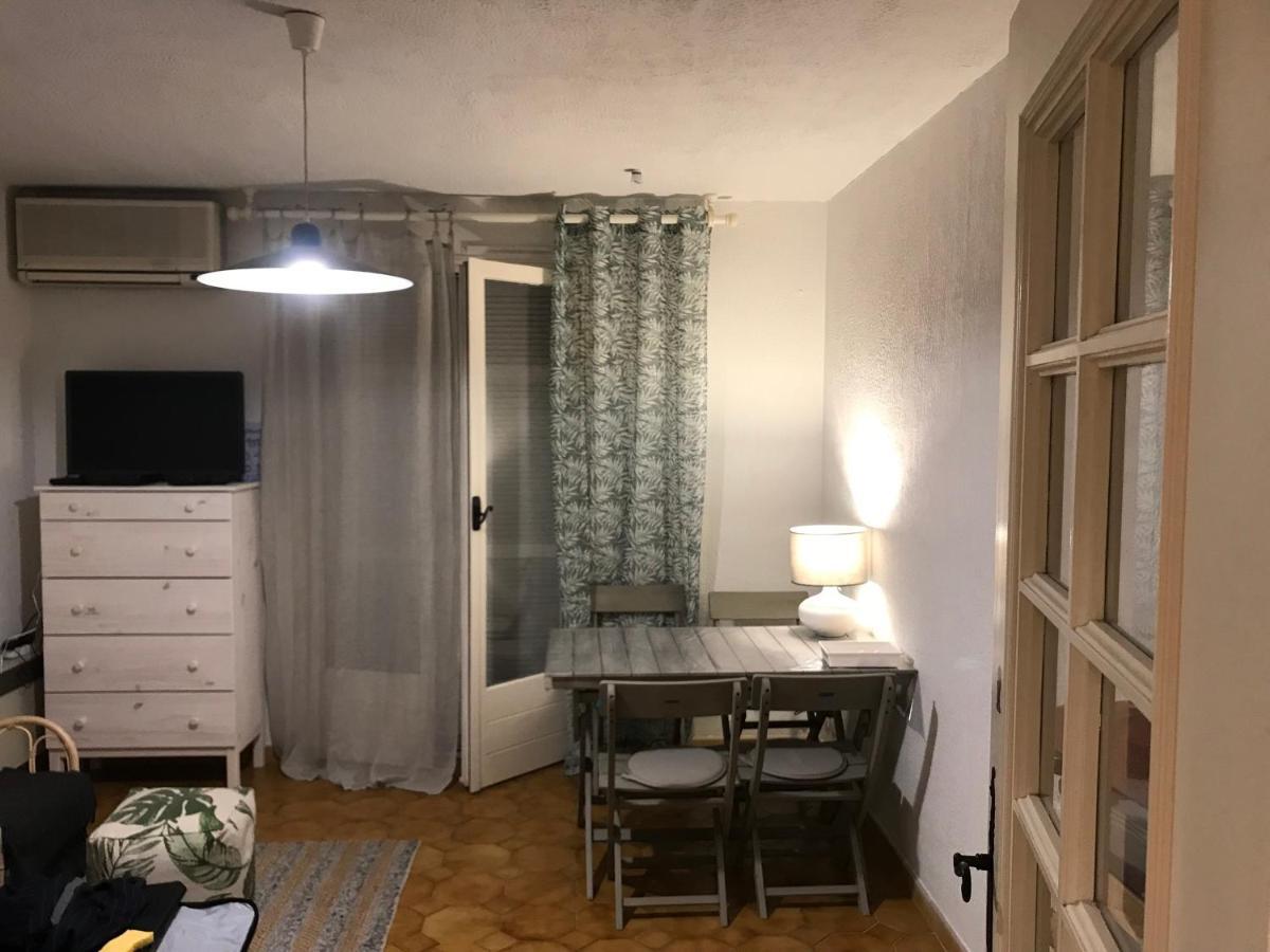 Studio In The Center Of 费拉角圣让 外观 照片