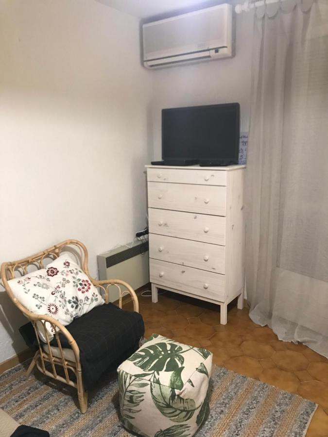 Studio In The Center Of 费拉角圣让 外观 照片